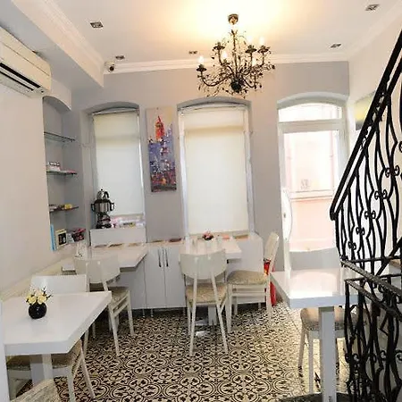 Apartment Ada Homes *